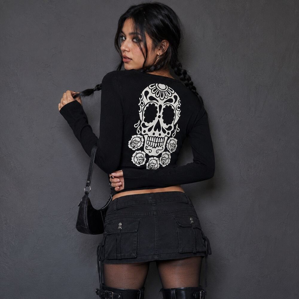 Teenage Runaway Sugar Skull Rose Button Cardigan M Black Goth Emo UO
